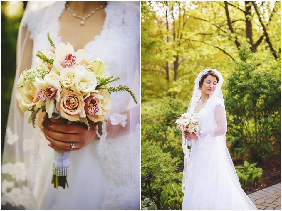 bloomington wedding photography, Thornhill Education Center bridal portraits and pink bouquet.