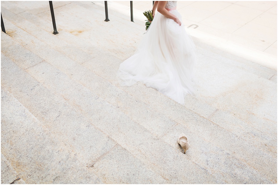 Bride lost shoe on stairs
