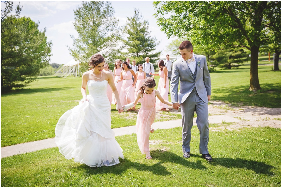 outdoor Illinois wedding photographer, Bridal Party photos at Comlara Park in Hudson, IL.