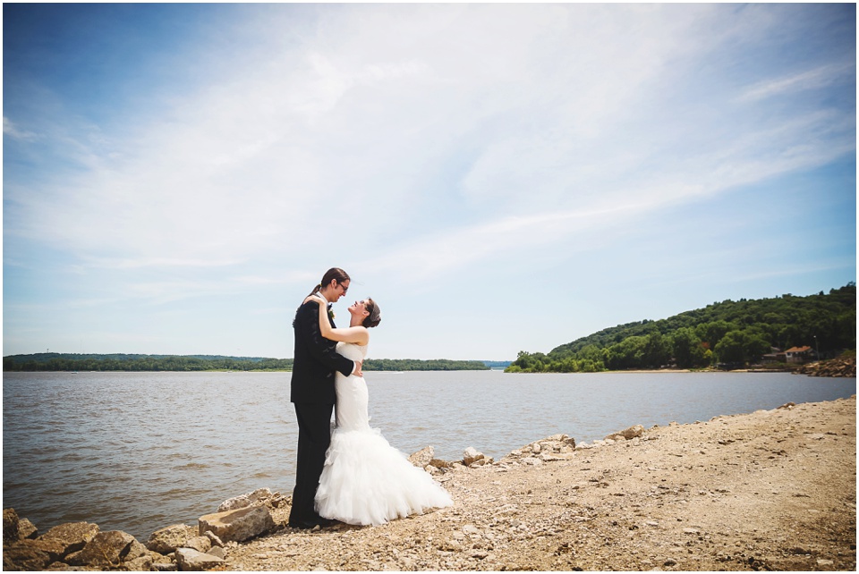 peoria illinois wedding photos,Bride and groom beach portraits at Illinois Valley Yacht and Canoe Club Wedding