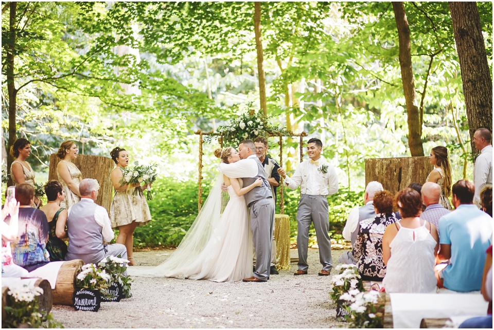 outdoor wedding photographer, Illinois summer outdoor wedding ceremony at the Chapel of the Templed Trees