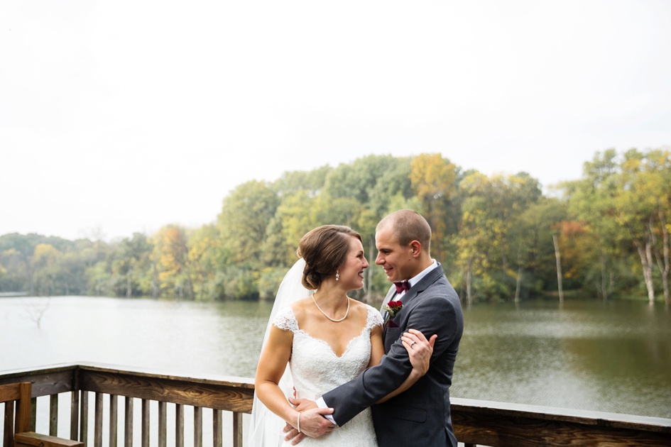 outdoor Illinois wedding photography, bride and groom wedding portraits at lake, central illinois