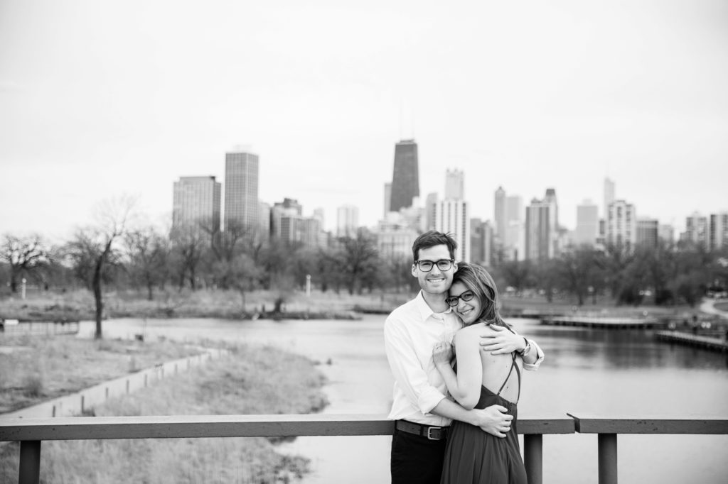 Chicago IL engagement session, Chicago IL engagement photographer, Central Illinois engagement photographer, winter engagement, city engagement photos, what to wear for an engagement session, couple's portraits, engaged couple, Chicago skyline engagement photos