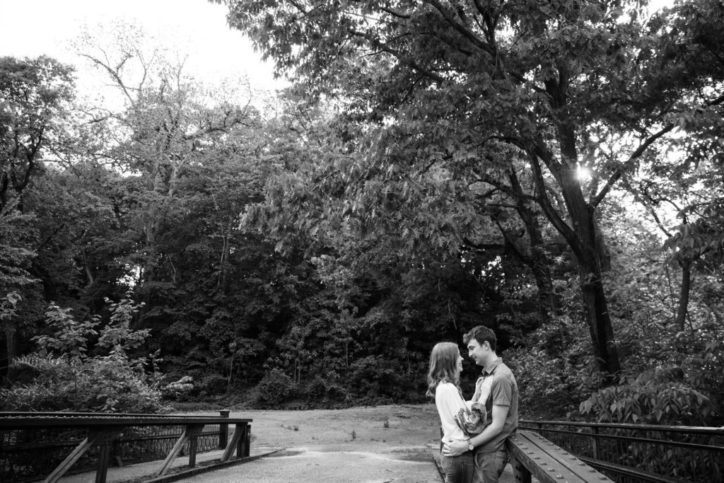 Bloomington IL engagement session, Central Illinois engagement photographer, what to wear for your engagement session, couple's portraits, engaged couple, outdoor engagement