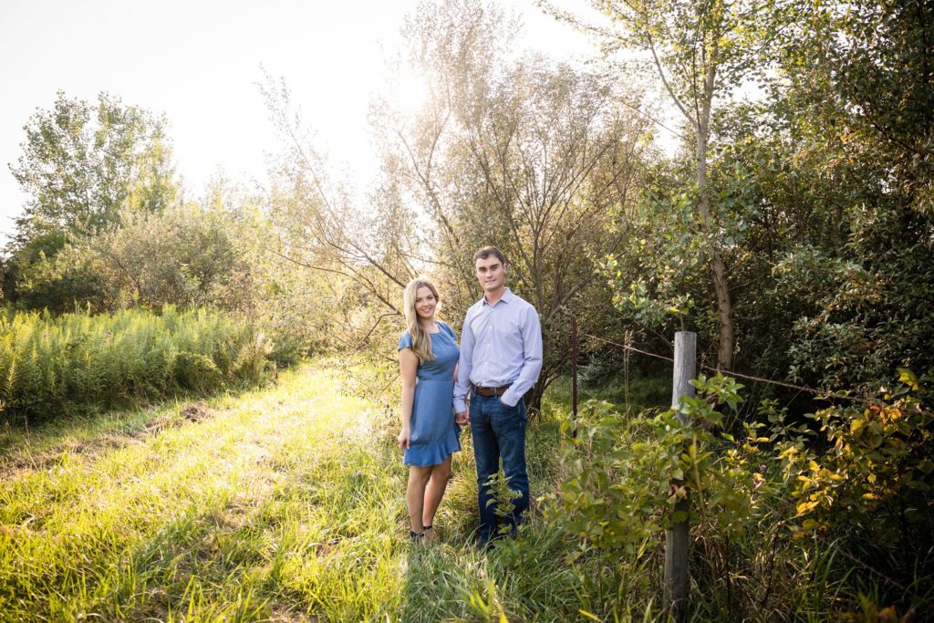 Bloomington IL engagement session, Central Illinois engagement photographer, what to wear for your engagement session, couple's portraits, engaged couple, outdoor engagement, barn engagement photos, rustic engagement photos