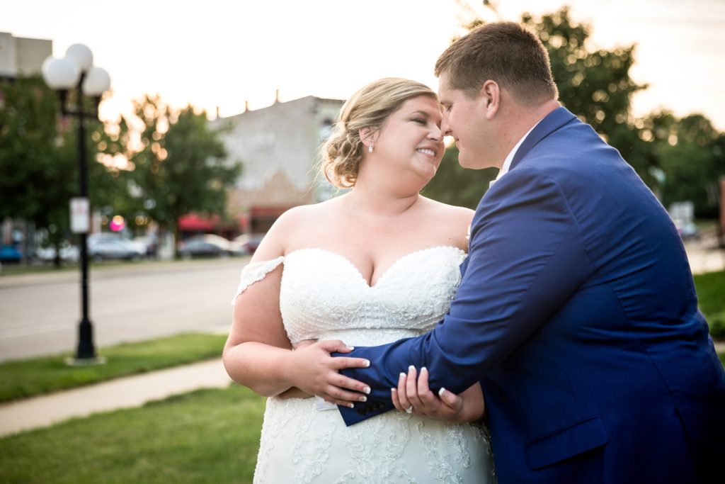 Bloomington IL wedding photographer, Central Illinois wedding photographer, Peoria IL wedding photographer, Champaign IL wedding photographer, blush pink and navy wedding colors, romantic wedding, first look, wedding portraits, bride and groom portraits